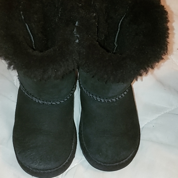 Toddler girl Ugg boots - Picture 3 of 6